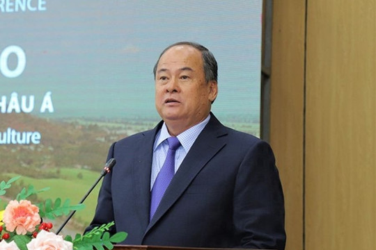 Chỉ đạo cấp phép khai thác mỏ cát trái quy định, Chủ tịch UBND tỉnh An Giang bị khởi tố