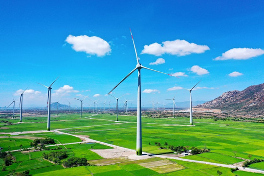Công suất năng lượng tái tạo của thế giới tăng kỷ lục trong năm 2023