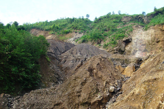 Hà Nội sẽ kiểm tra các mỏ khoáng sản cung cấp cho dự án Vành đai 4
