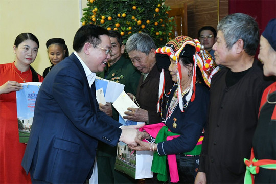 Chủ tịch Quốc hội thăm, chúc Tết Đảng bộ, chính quyền và Nhân dân các dân tộc tỉnh Yên Bái