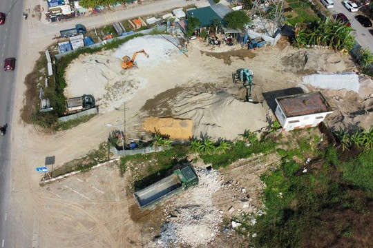 Sóc Sơn (Hà Nội): Cần mạnh tay, kiên quyết xử lý bãi tập kết vật liệu xây dựng hoạt động gây mất vệ sinh môi trường