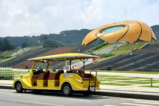 Lâm Đồng: Thí điểm sử dụng xe điện chở khách tham quan thành phố Đà Lạt
