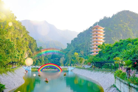 Quảng Nam chú trọng phát triển du lịch sinh thái miền núi