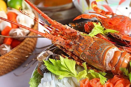 Vì sao hải sản lại dễ gây dị ứng khi ăn?