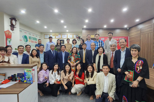 Lãnh đạo Hội Nước sạch và Môi trường Việt Nam thăm và chúc Tết Tạp chí Môi trường và Cuộc sống và các Hội viên tập thể nhân dịp Xuân Giáp Thìn 2024