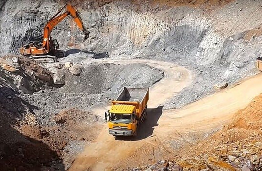 Xử phạt hơn 2,1 tỷ đồng đối với Công ty cổ phần khai thác chế biến khoáng sản Lào Cai vì vi phạm Luật Bảo vệ môi trường