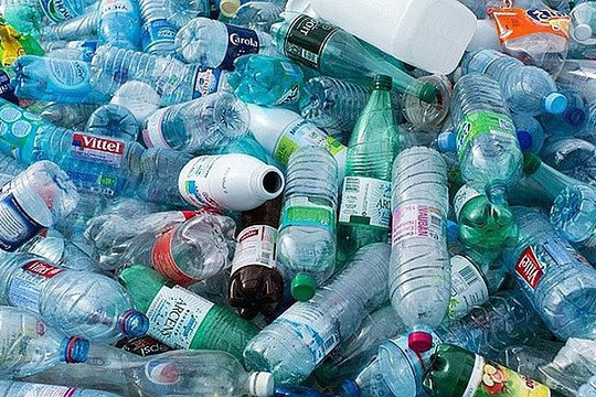 Mỗi năm, Việt Nam thải ra khoảng 3,2 triệu tấn rác nhựa