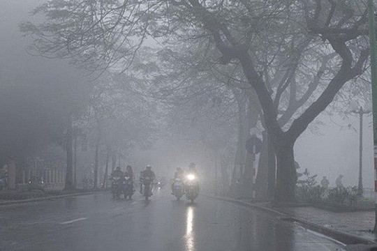 Dự báo thời tiết Hà Nội ngày 5/3/2024: Trời mưa phùn, sương mù, tăng nhiệt, nồm ẩm
