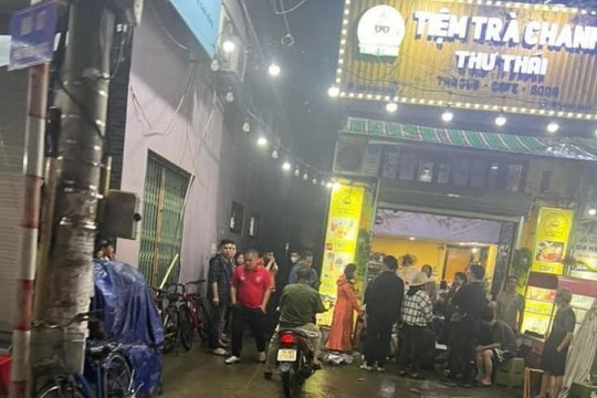 Hà Nội: Cháy chung cư mini ở phố Triều Khúc