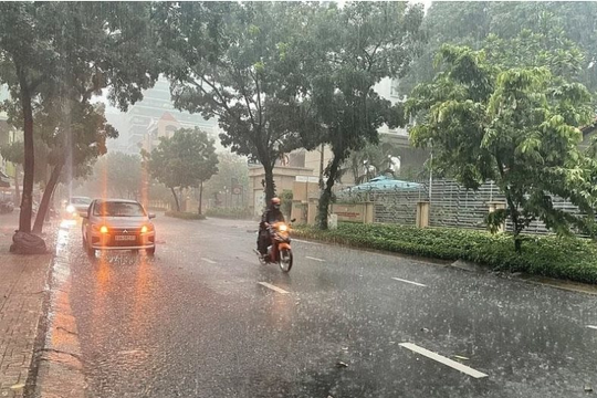 Dự báo thời tiết Hà Nội ngày 19/3: Có mưa rào, cục bộ có mưa to