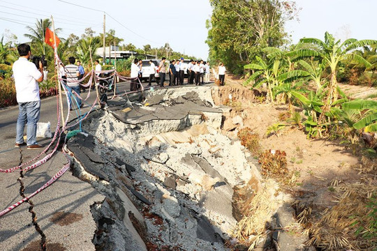 Cà Mau: Sạt lở, sụt lún đất nghiêm trọng gây thiệt hại gần 21,6 tỷ đồng
