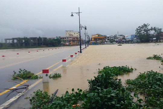 Hà Nội: Cảnh báo xuất hiện từ 3 đến 5 đợt lũ trên các sông
