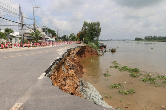 Cảnh báo 56 đoạn sông có nguy cơ sạt lở tại An Giang
