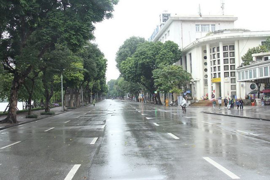 Dự báo thời tiết Hà Nội ngày 23/5/2024: Chiều tối có mưa rào rải rác