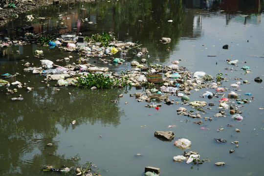 TPHCM: Xử lý ô nhiễm rác thải ở nơi công cộng và kênh rạch
