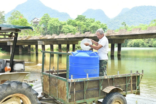 Người dân vùng núi Quảng Bình thiếu nước sinh hoạt