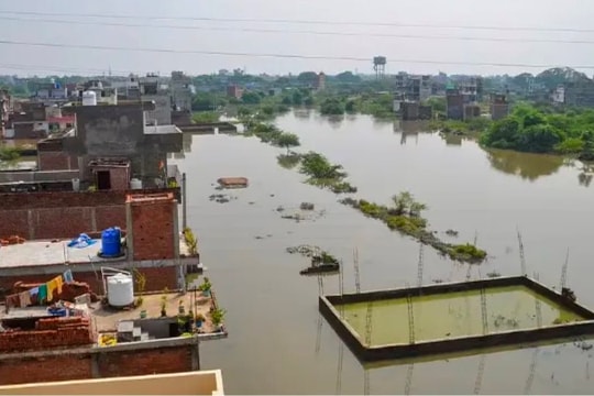Mưa lớn gây lũ lụt nghiêm trọng ở Ấn Độ