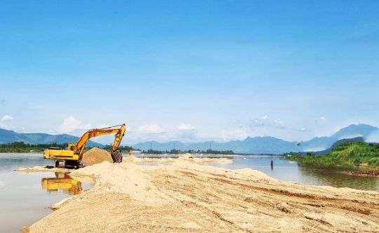 Bắc Giang: CTCP Cảng Tiên Du bị xử phạt 1,3 tỷ đồng vì khai thác khoáng sản vượt công suất