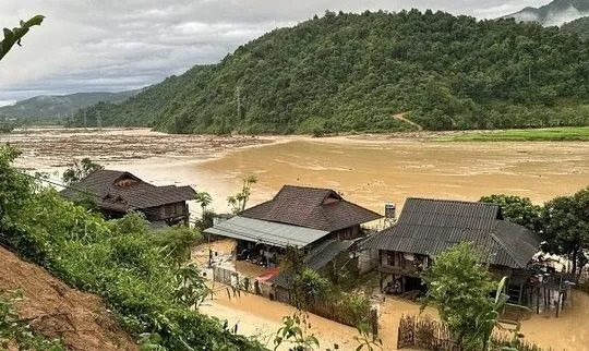 Điện Biên: 7 người thương vong và mất tích do mưa lũ tại Mường Pồn