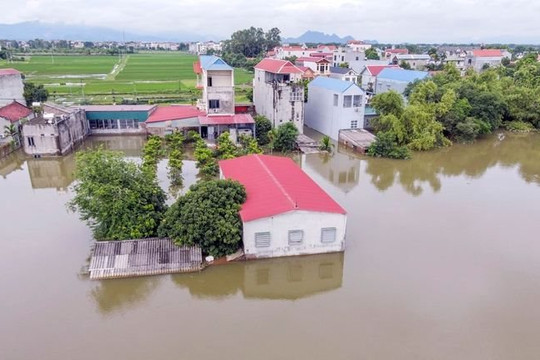 Bí thư Hà Nội yêu cầu thành lập ngay Ban Chỉ đạo xử lý, khắc phục lũ lụt tại 3 huyện