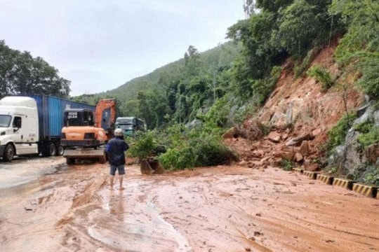 Tập trung các nguồn lực khắc phục, sửa chữa hạ tầng giao thông