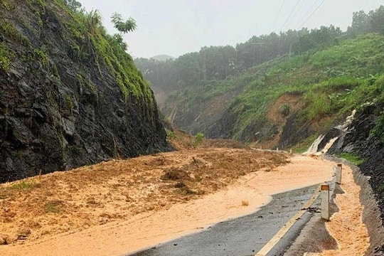 Lũ quét, sạt lở đất đe doạ ở các tỉnh Bắc Bộ và Kon Tum