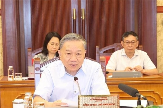 Tổng Bí thư, Chủ tịch nước Tô Lâm thăm hỏi đồng bào, chiến sĩ bị ảnh hưởng của bão số 3