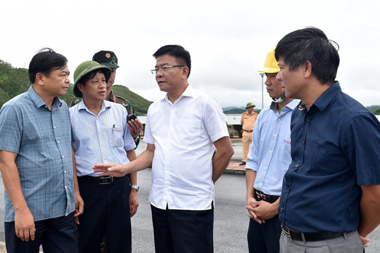 Cập nhật thông tin về hồ thủy điện Thác Bà