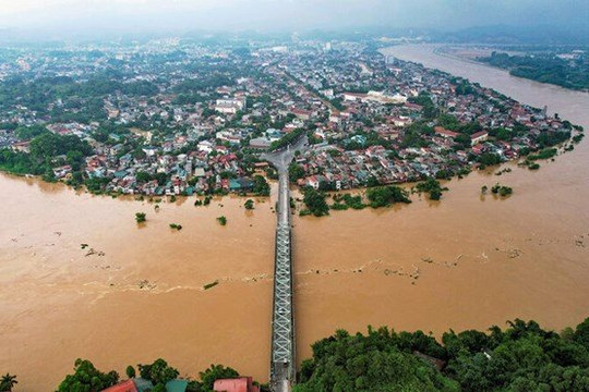 Lũ trên các sông khu vực Bắc Bộ đang biến đổi chậm nhưng vẫn ở mức cao