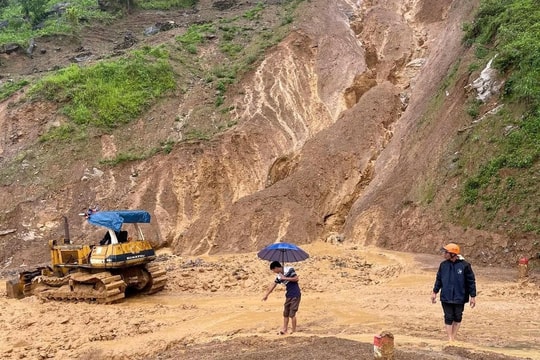 Công bố tình huống khẩn cấp về thiên tai trên nhiều tuyến quốc lộ tại Hà Giang