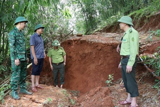 Phát hiện quả đồi nứt toác, di dời 55 hộ dân tại Thanh Hóa