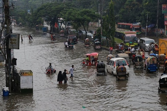 Lũ lụt nghiêm trọng khiến 20 người thiệt mạng tại Ấn Độ và Bangladesh