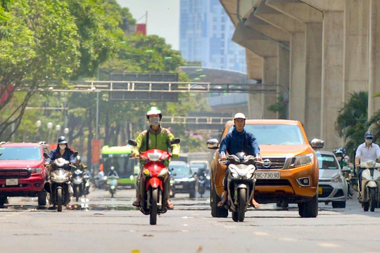 Dự báo thời tiết Hà Nội ngày 16/10/2024: Ngày nắng, đêm và sáng sớm có lúc mưa rào và dông