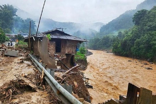 Độ ẩm trong đất đạt trạng thái bão hòa, 6 tỉnh phía Bắc đối diện nguy cơ lũ quét, sạt lở