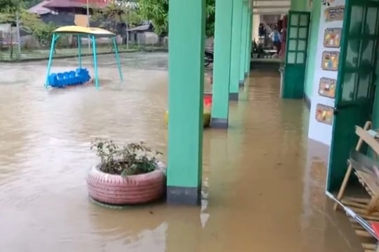 Mưa lớn gây ngập cục bộ, nguy cơ sạt lở tại bản Pắc Pạ, Lai Châu