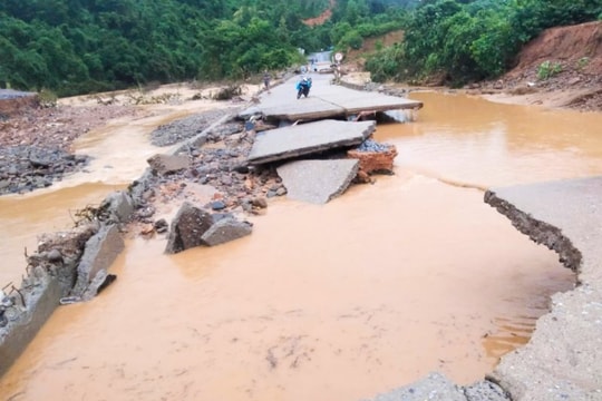 Hơn 5,7km đường giao thông ở Quảng Trị bị hư hỏng, xói lở