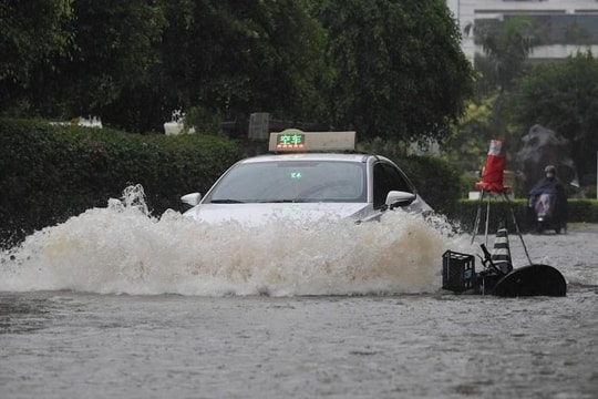 Trung Quốc: Học sinh phải nghỉ học trước tác động kép của bão Trà Mi và Kong-rey