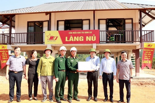 Lào Cai: Những ngôi nhà mới đầu tiên ở thôn Làng Nủ đã hình thành