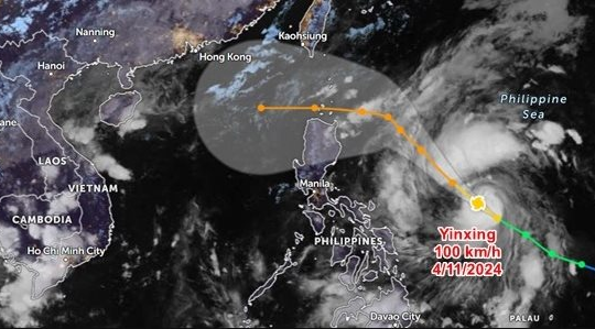 Bão Yinxing “chen” vào giữa đường đi của bão Trami và Kong-rey