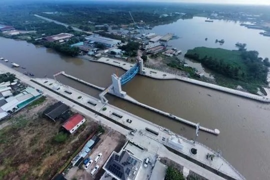 Tiền Giang: Đưa vào sử dụng cống ngăn mặn trăm tỷ lớn thứ hai miền Tây