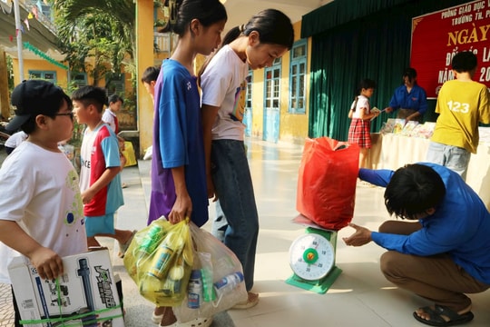 Thừa Thiên Huế: 570 tấn rác thải nhựa đã được thu gom, quản lý