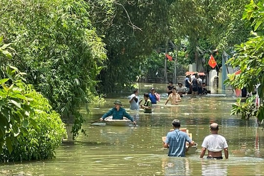 Hà Nội chi 460 tỷ đồng cứu "nguy" cho người dân vùng "rốn lũ"