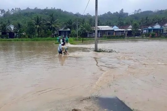 Hồ chứa nước lớn nhất Bình Định điều tiết xả lũ