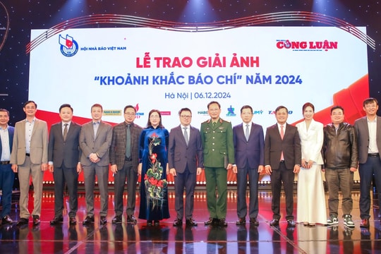 Trao Giải ảnh “Khoảnh khắc Báo chí" năm 2024