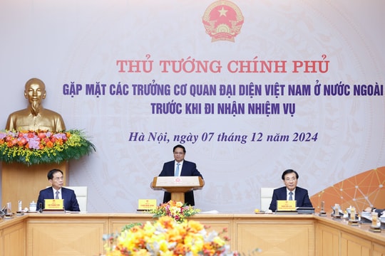 Thủ tướng: Ngoại giao phải bám sát đường lối của Đảng và khẳng định bản sắc văn hóa Việt Nam