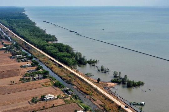 Liên minh châu Âu và Pháp hỗ trợ hơn 32 triệu Euro cho dự án chống sạt lở, hoàn thiện đê biển Tây của Cà Mau