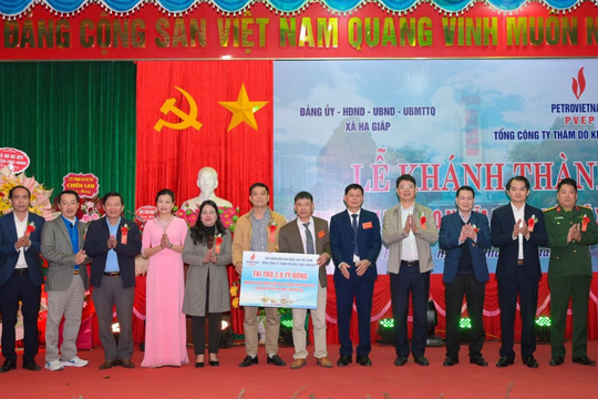 Petrovietnam/PVEP tôn tạo Nghĩa trang liệt sĩ và tài trợ kinh phí tu sửa trường học xã Hạ Giáp, Phú Thọ