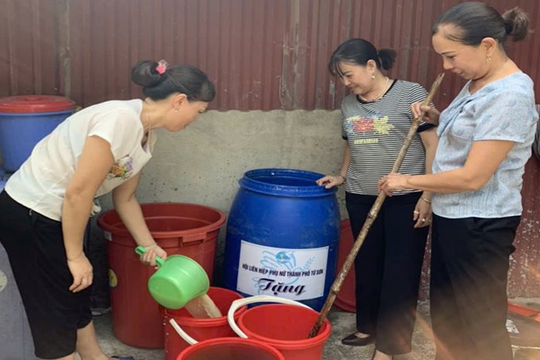 Bắc Ninh: Phụ nữ TP Từ Sơn triển khai thực hiện mô hình phân loại và xử lý rác hữu cơ bằng men vi sinh IMO