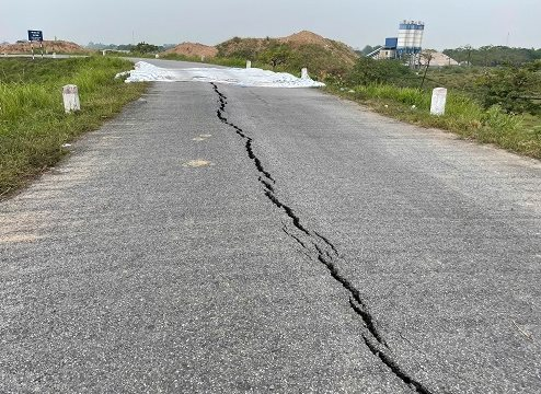 Hà Nội công bố tình huống khẩn cấp sạt lở đê ở Phúc Thọ và Mê Linh