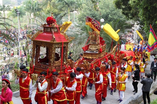 Công điện về việc thực hiện nếp sống văn minh, an toàn, tiết kiệm trong Lễ hội xuân năm 2025 của Thủ tướng Chính phủ